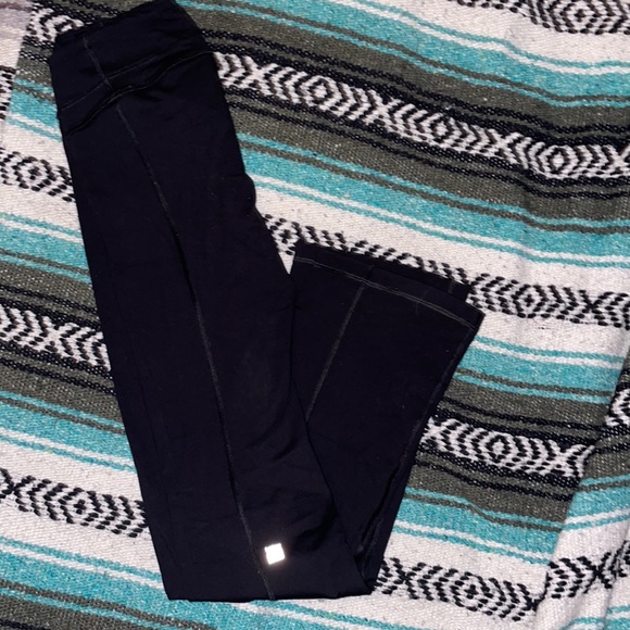 VICTORIA SECRETS YOGA PANT - Picture 4 of 4